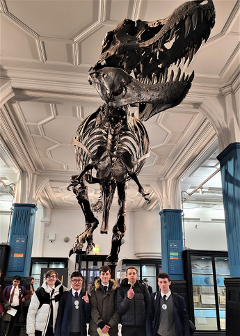 Yr 10 Science - Manchester Museum 4 crop.png